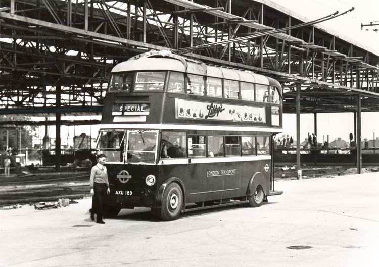 Bus Garage, Erith Road, Barnehurst, Bexley, 1935 - click for smaller image