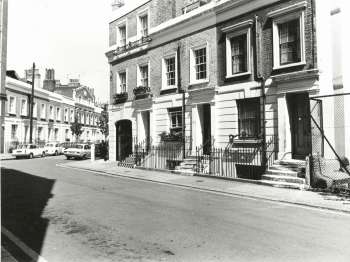 Gladstone Street, Bankside, 1977