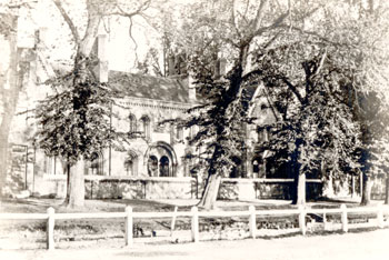 thackerays-almshouses-01451-350