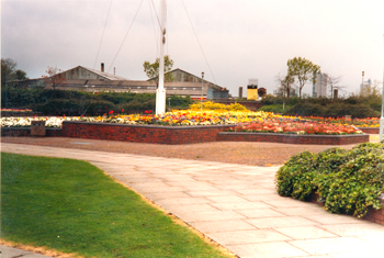 Riverside Gardens, Erith, Bexley, 1994