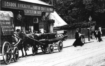 streatham-hill-station-00006-detail-350